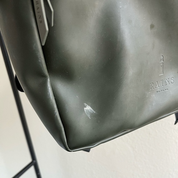 RAINS | Waterproof Minimalist Functional 1284 Field Backpack in Hunter Green - Picture 9 of 15